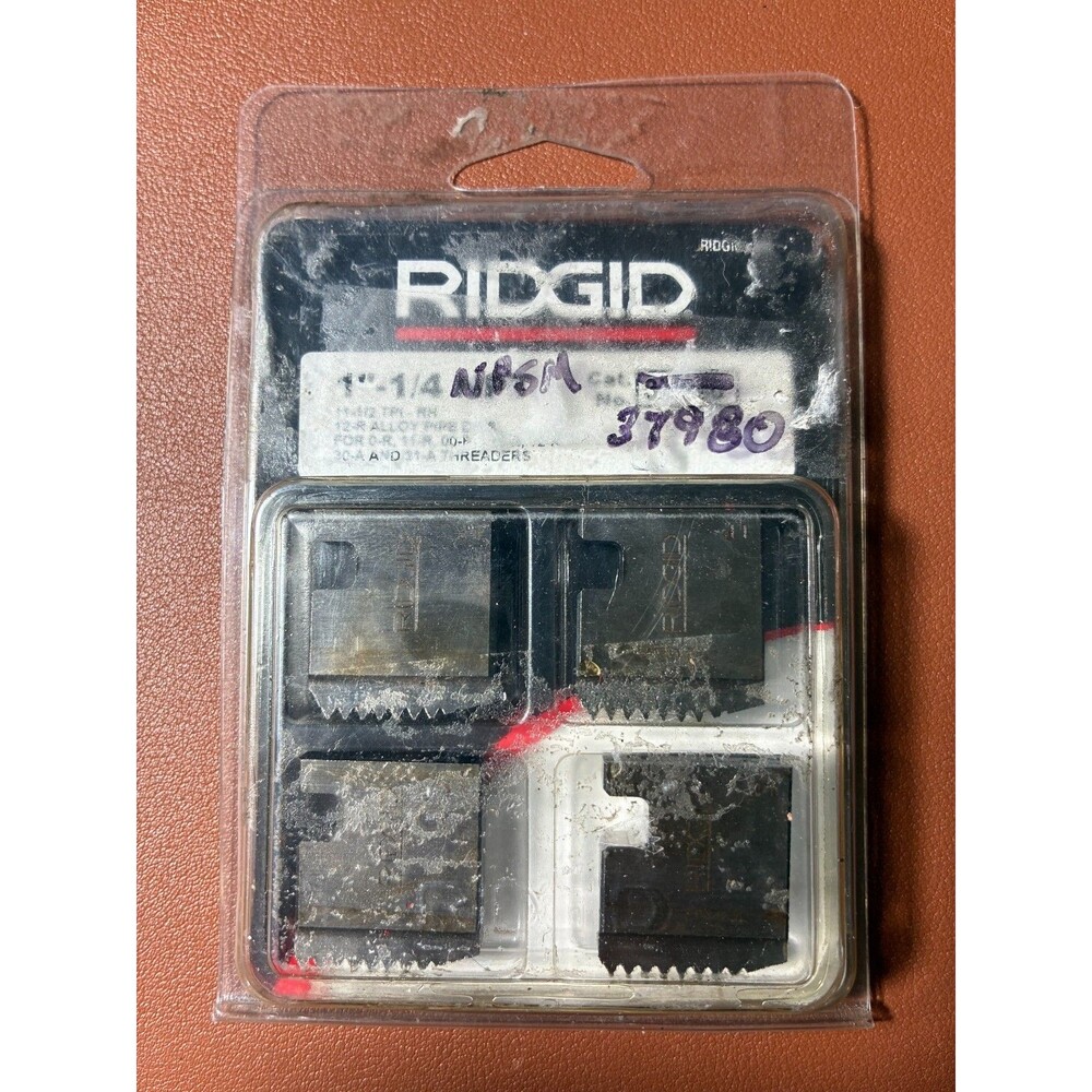Ridgid 37980 1" - 1/4 NPSM High Speed Alloy Steel Pipe Threading Dies